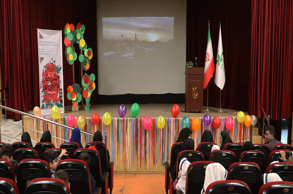 روایت تصویری«جشن نوخوان ها» در کانون رشت روایت تصویری«جشن نوخوان ها» در کانون رشت