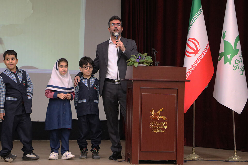 روایت تصویری«جشن نوخوان ها» در کانون رشت روایت تصویری«جشن نوخوان ها» در کانون رشت