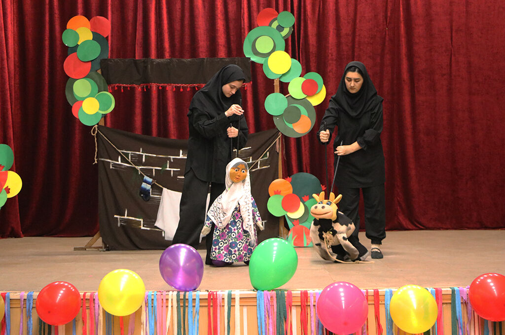 روایت تصویری«جشن نوخوان ها» در کانون رشت روایت تصویری«جشن نوخوان ها» در کانون رشت