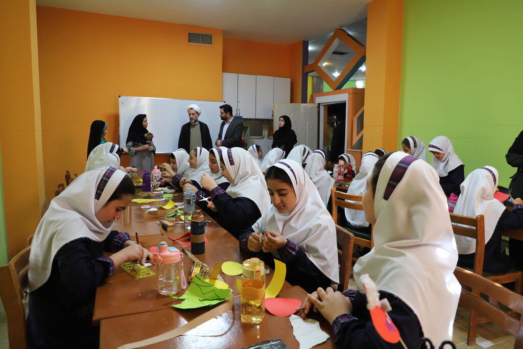 1351648-1 کودکان به فطرت الهی نزدیکترند