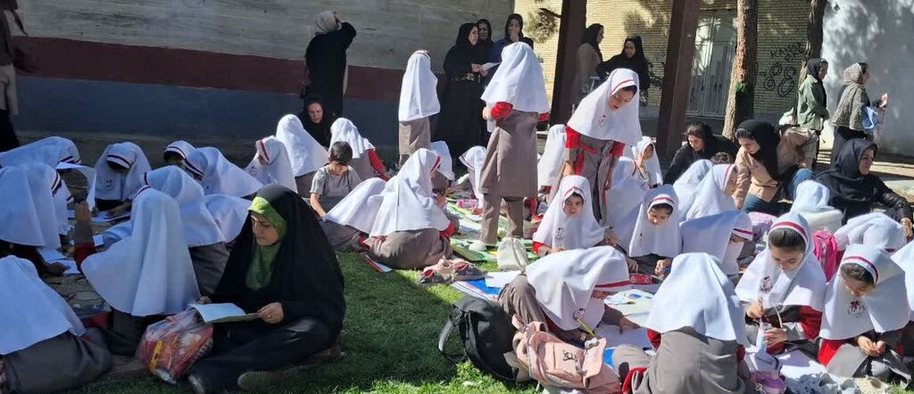 1351679-1 برگزاری جشن "نوخوانها" در مرکز کنگاور