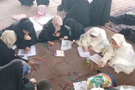 برپایی میز خدمت کانون پرورش فکری در نماز جمعه شهر خنداب