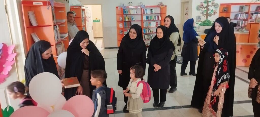 1352104-1 بازگشایی کودکستان دارا و سارا در مرکز شماره ۱۲ کانون کرمانشاه