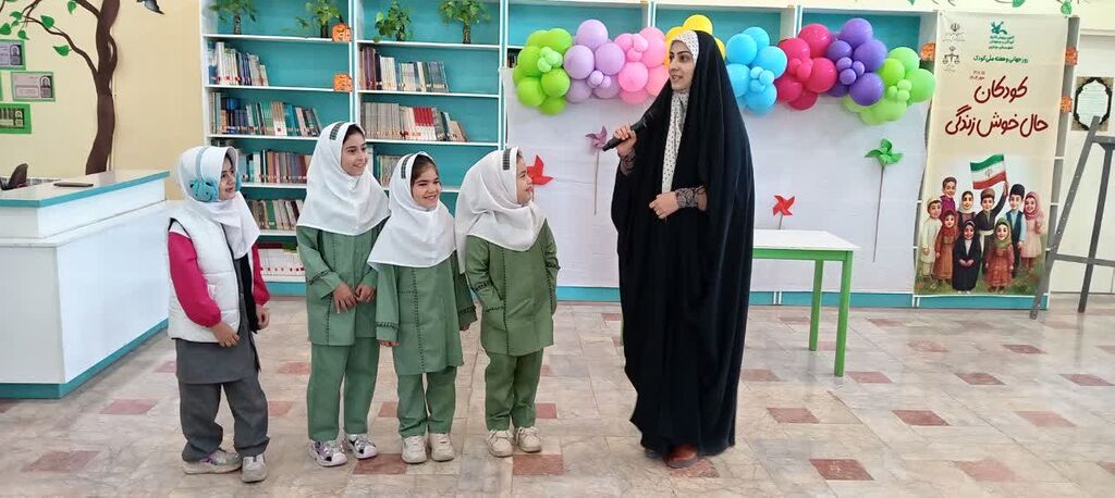 اجرای جشن نوخوان‌ها در مرکز چناران