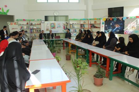 تجلیل از فرزندان ایثارگر در کانون تکاب به مناسبت هفته ملی کودک