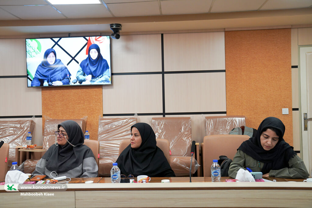 1352761-1 فقدان آموزش رسمی صلح در ایران برای کاهش خشونت