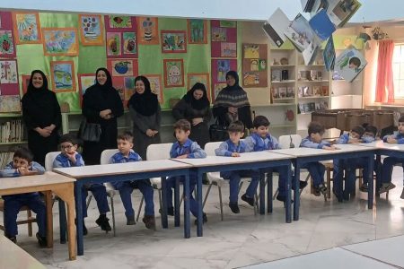 در مرکز شماره دو سمنان، نمایشگاه «جوانه‌های امید» با طنین سه روایت داستانی همراه شد