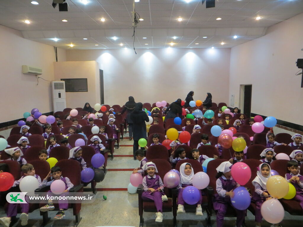 1354365-1 جشن ملی «نوخوانها» همزمان با هفته ملی کودک در بوشهر برگزار شد