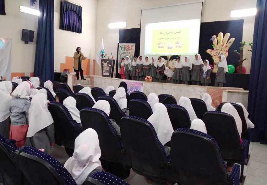 1354455-1 جشن ملی نوخوانها همزمان با سراسر کشور در مراکز کانون استان اردبیل برگزار شد- بخش دوم