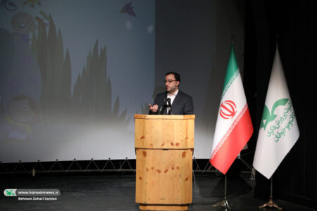 کتاب‌های کانون باید سواد فرهنگی بچه‌ها را افزایش دهد