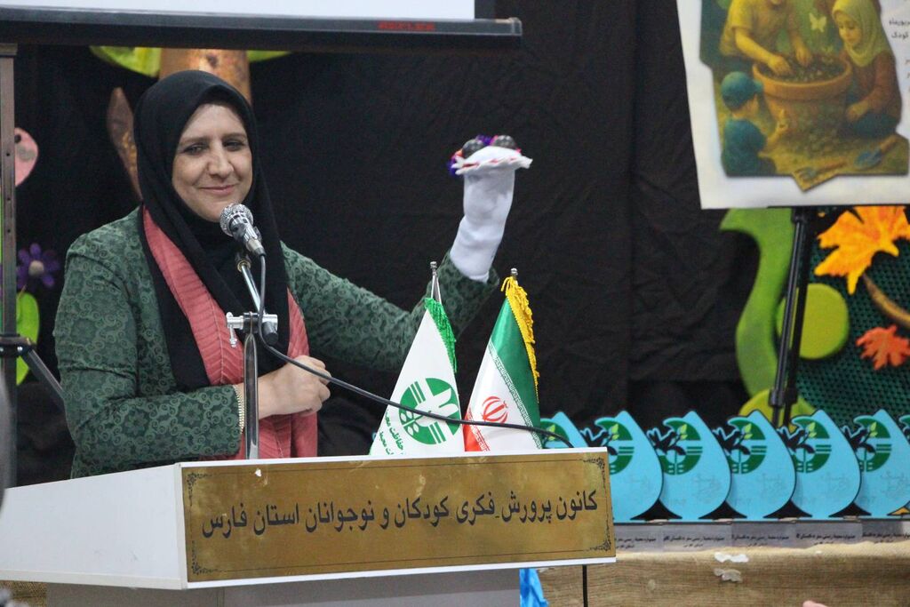 1354811-1 آثار برتر رویداد «سفر به تابستان کانون» با رویکرد آموزش محیطزیستی در فارس معرفی شدند