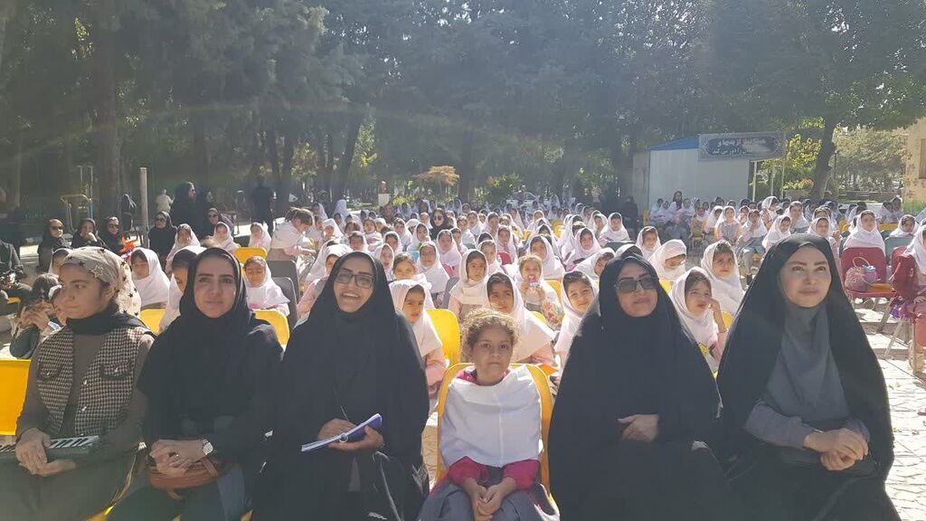 1354973-1 کانون کرمانشاه جشن باشکوه نوخوانها را برگزار کرد