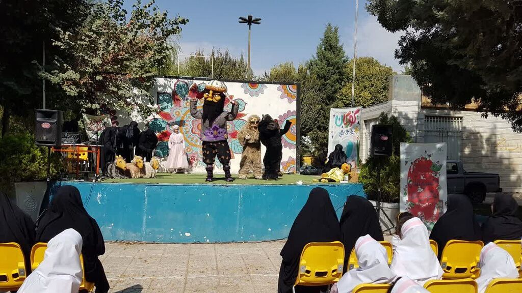 1354985-1 کانون کرمانشاه جشن باشکوه نوخوانها را برگزار کرد