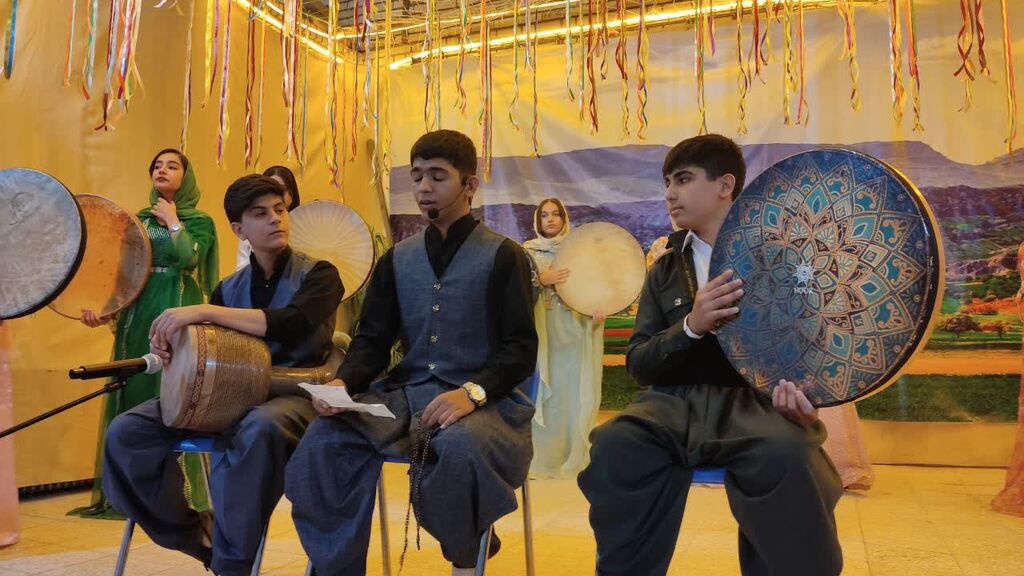 1355074-1 تبلور «حال خوش زندگی» در جشن بزرگ هفته ملی کودک ثلاث باباجانی