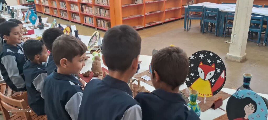 1355091-1 در جشن "نوخوانها"ی کانون کنگاور، کودکان با هم و برای هم خواندند