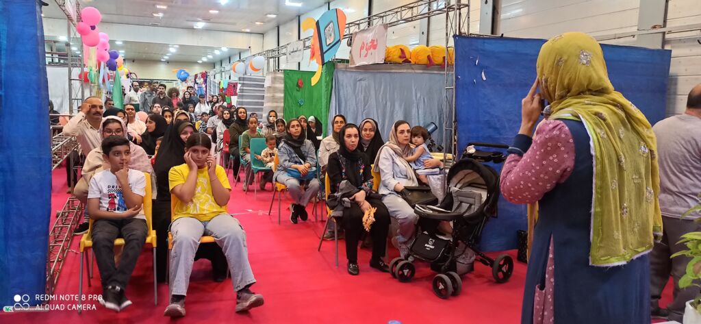 1355222-1 سومین نمایشگاه هفته ملی کودک کانون گلستان به کار خود پایان داد