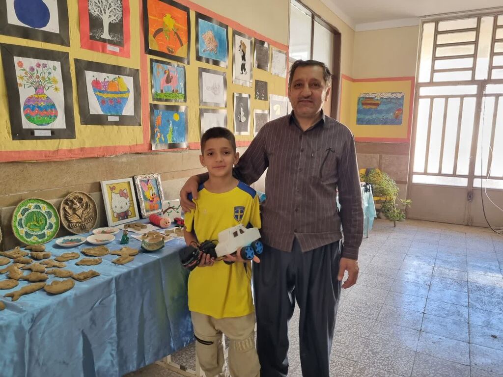 1355251-1 نمایشگاه ۳۰۰ اثر هنری در سرپلذهاب گشایش یافت