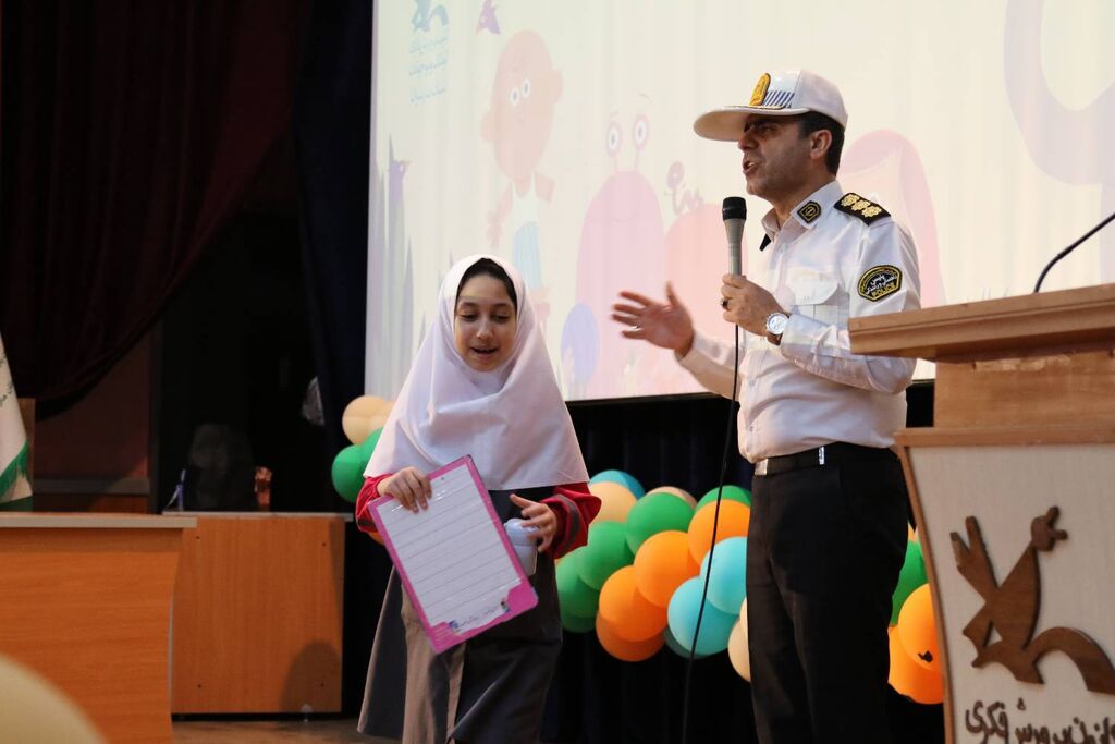 1355311-1 برگزاری دورههای آموزشی ویژه خانوادهها در هفته ملی کودک مازندران