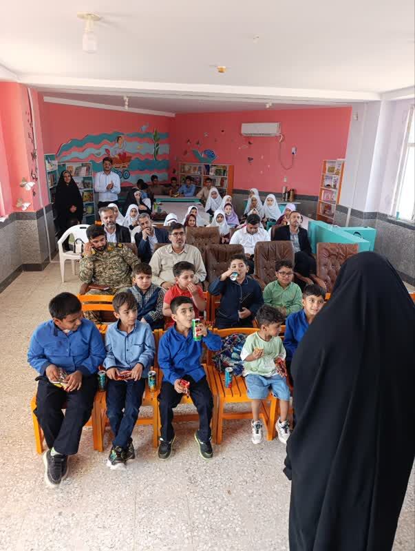 1355334-1 نویدی روشن برای کودکان و نوجوانان جزیره تنب بزرگ