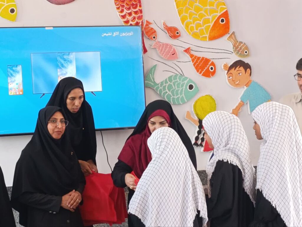 1355339-1 نویدی روشن برای کودکان و نوجوانان جزیره تنب بزرگ