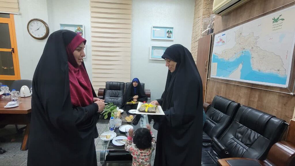 1355451-1 تقدیر ویژه از فرزندان شهید سرفراز آذربادگان