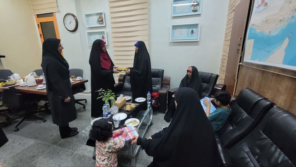 1355453-1 تقدیر ویژه از فرزندان شهید سرفراز آذربادگان