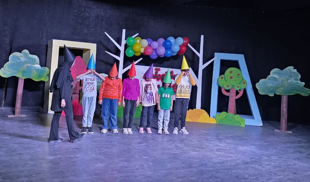 1355456-1 گامی شیرین برای کتابخوانی کودکان آغاز شد