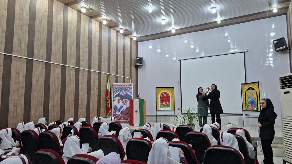 1355520-1 ۱۰۰ دانشآموز باشتی در هفتهای به نام خود، قهرمان مطالعه شدند