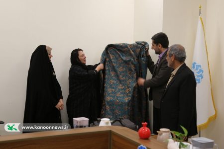 رونمایی از کتاب «نی‌مه‌خوانی مادربزرگ»