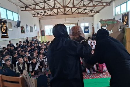 برپایی جنگ شادی به همراه نمایش عروسکی در مدارس روستای اراک