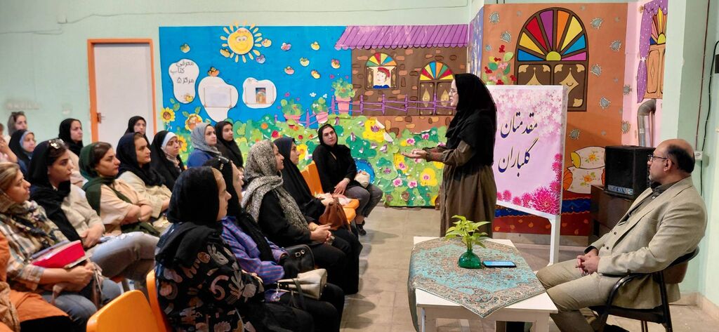 1356238-1 روزی برای تربیت نسل آینده در شیراز