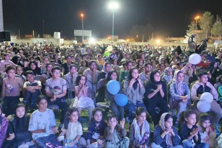 جشن بزرگ هفته ملی کودک در بهاباد برگزار شد