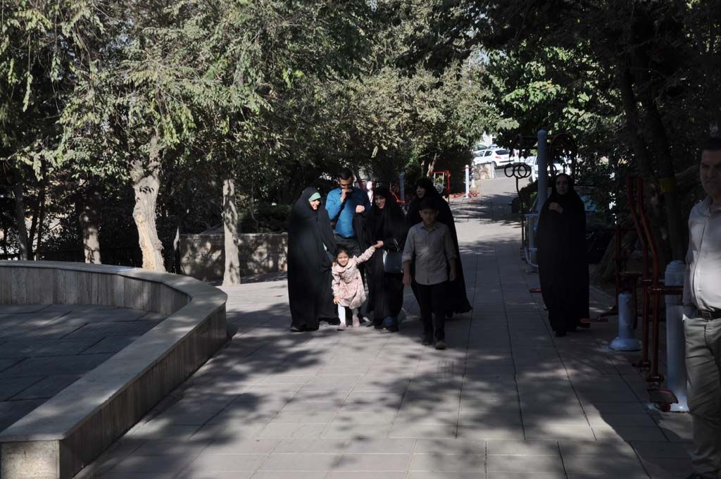 1356725-1 توجه به کودکان و نوجوانان از اولویتهاست