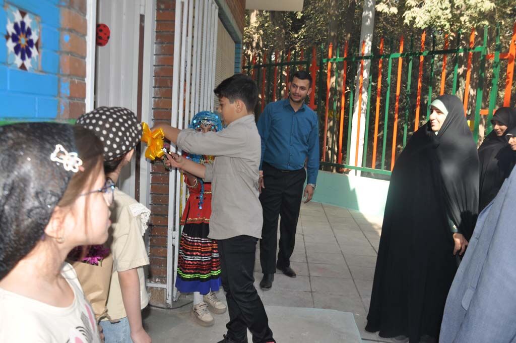 1356727-2 توجه به کودکان و نوجوانان از اولویتهاست