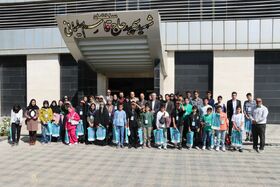 نشست صمیمی منتخبین کودکان و نوجوانان با مسئولین استانی در استانداری مرکزی