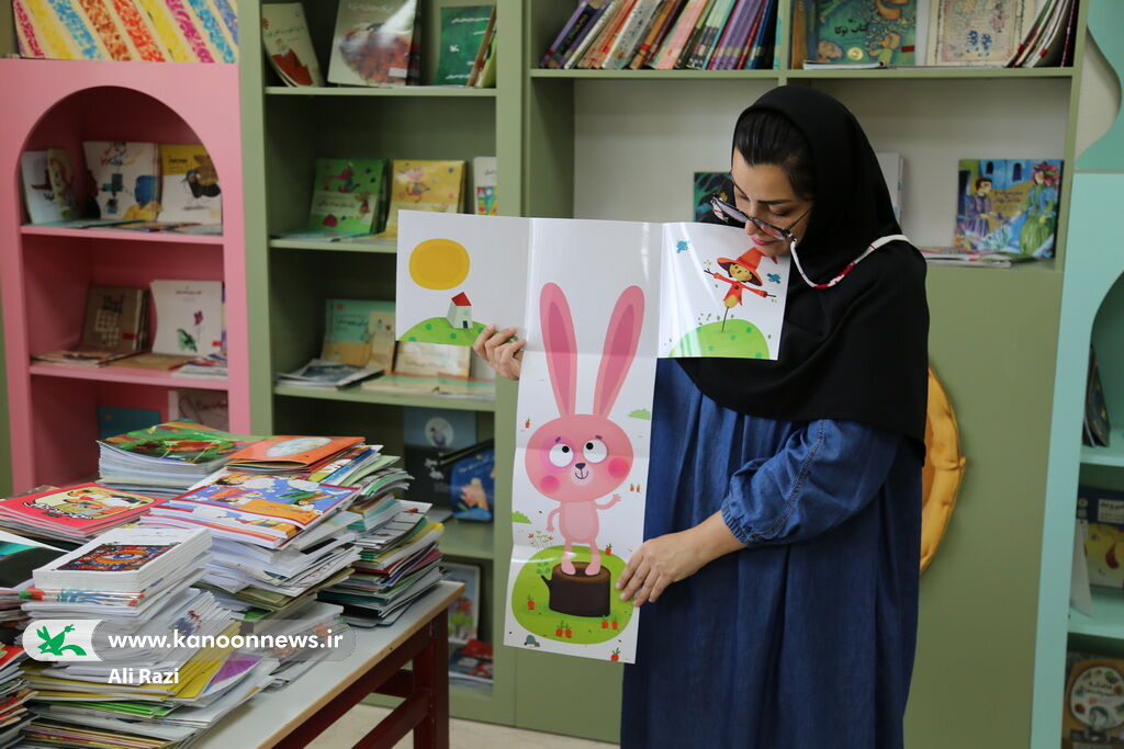 1357548-1 تزریق ۲ هزار جلد کتاب به منابع مطالعاتی مرکز شماره یک کانون بوشهر