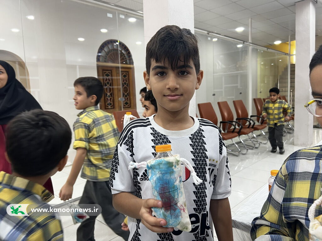 1357684-1 برگزاری ورکشاپ آموزشی "چاپ روی پارچه و هنر صدف"