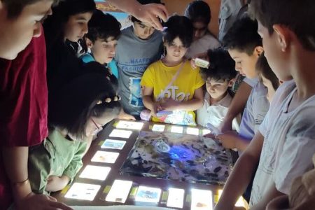 برگزاری کارگاه علمی «از میکروسکوپ تا تلسکوپ» در مرکز پاوه