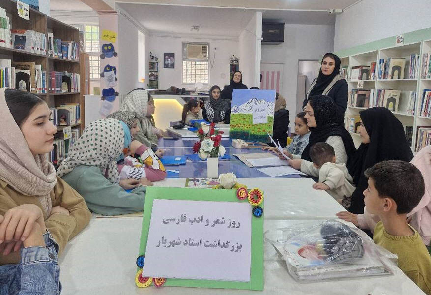 1358317-1 نشستهای ادبی «عطر باران» در مراکز کانون استان اردبیل برگزار شد