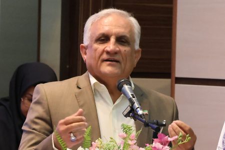 تا زمانی که شاهنامه زینت بخش کشور ماست انسانیت زنده است