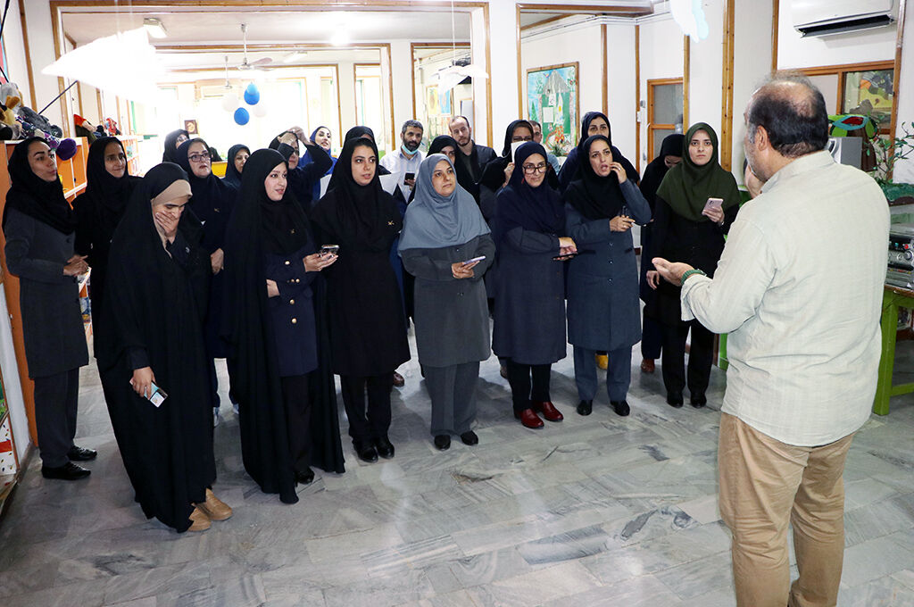 1358603-1 ۳۲ مربی کانون گیلان، اصول سرود و نتخوانی را فراگرفتند