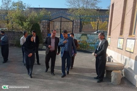 بازدید دکتر محمدرسول شیخی‌زاده از مرکز فرهنگی‌هنری کانون پرورش فکری کودکان و نوجوانان شهرستان دهگلان