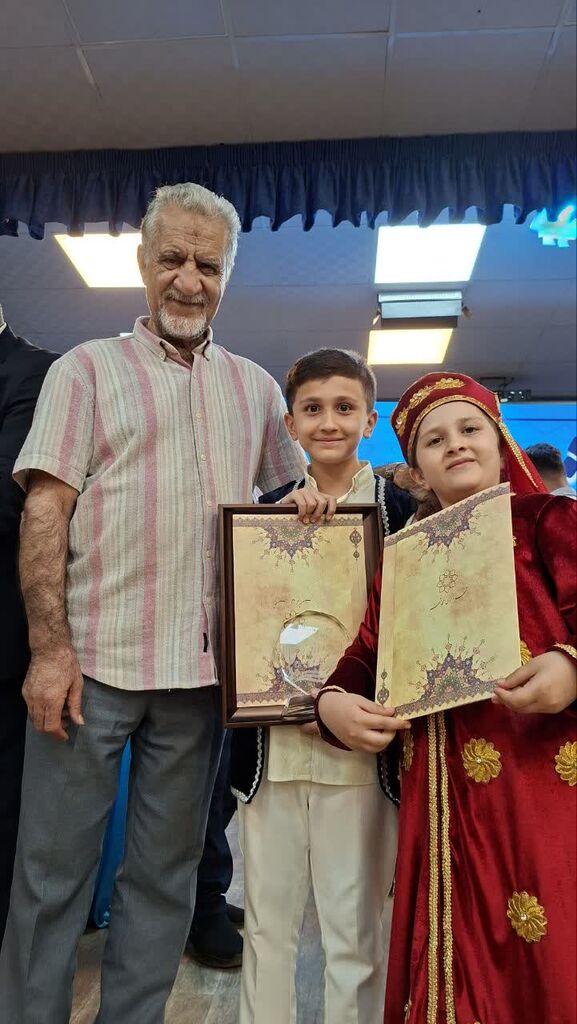 1358768-1 اختتامیه سومین مهرواره «جوانههای قلم» در محمدشهر برگزار شد