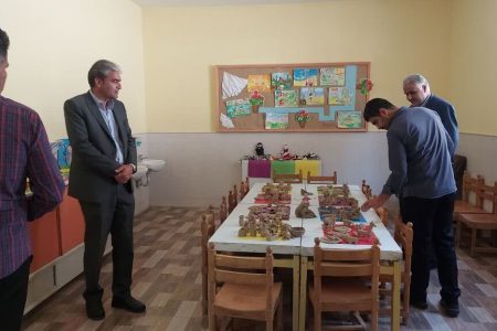 بازدید مسئولین شهرستان نیشابور از مراکز فرهنگی کانون در هفته ملی کودک