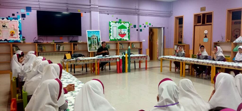 1359116-1 آیین گرامیداشت حافظ در کانون چهارمحال و بختیاری برگزار شد