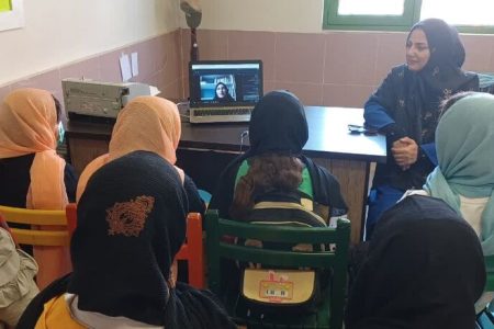 شادی پاکزاد: قصه‌گو باید عاشق قصه‌اش باشد