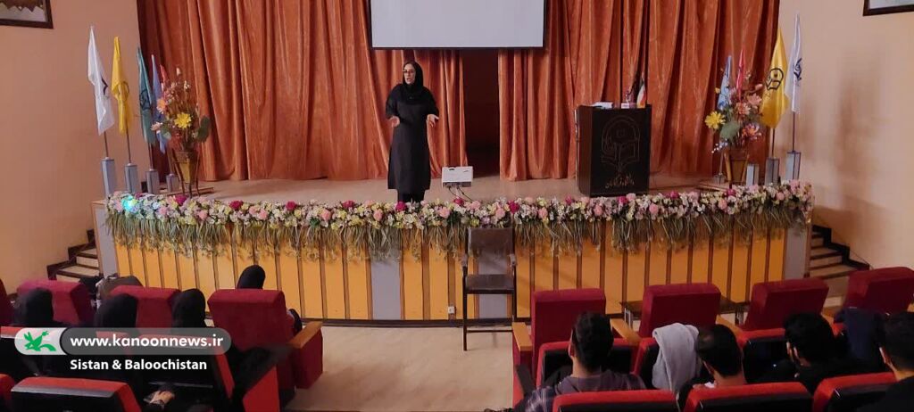 1359231-1 برگزاری رویداد «روز کودک، روز قصه» در کانون پرورش فکری سیستان و بلوچستان با حضور گرم کودکان و بزرگترها