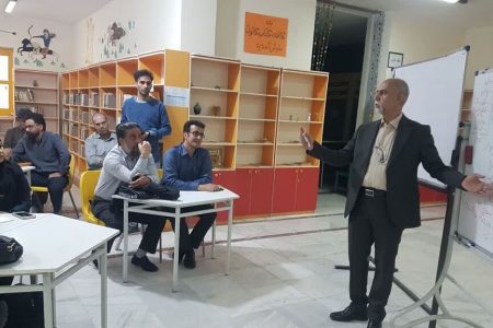 آغاز دوره سه‌روزه آموزش تکنیک‌های تئاتر عروسکی سایه‌ای در کانون کرمانشاه