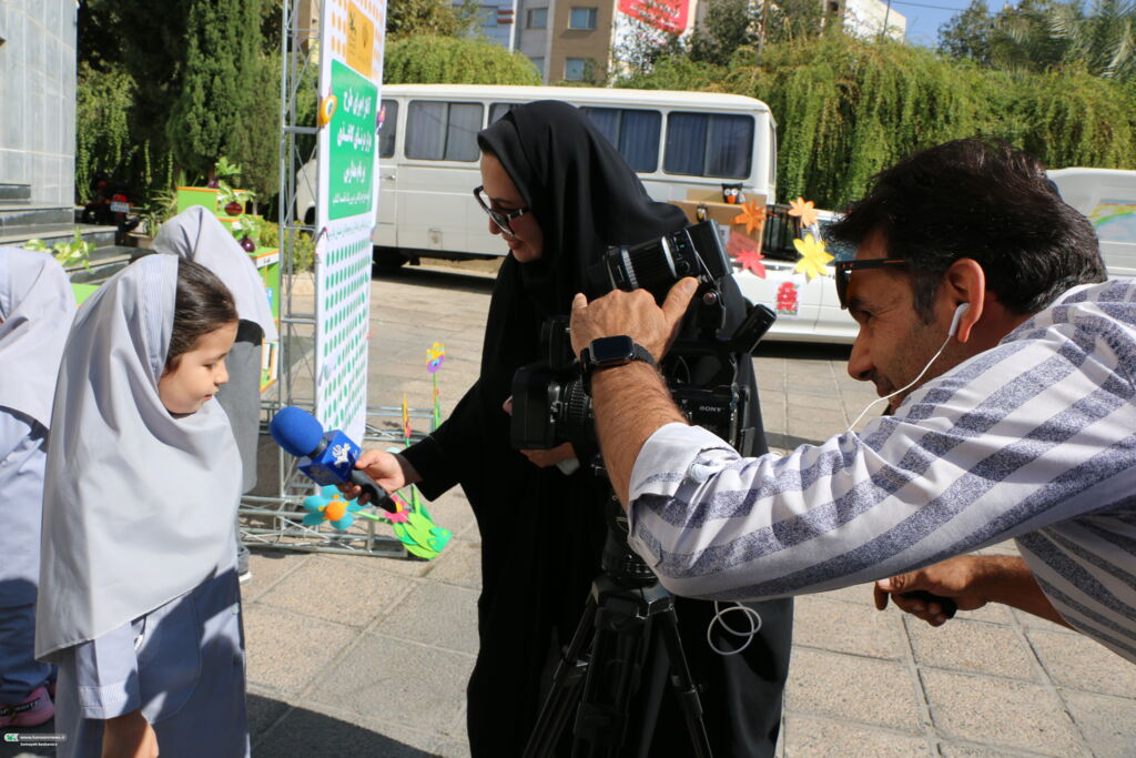 1359368-1 رونمایی از طرح ملی «هزار درنای کاغذی» در استان فارس