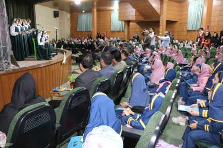 جشن نوخوان‌ها و رونمایی از «هزار درنای کاغذی» در کانون فارس